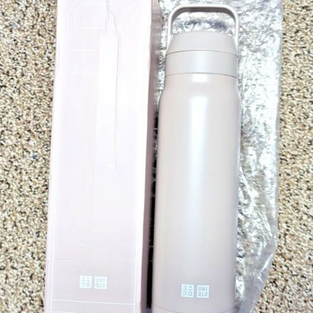 Uniqlo Beige Stainless Steel Water Bottle 16oz – Carbonated Drink Safe Vent Lid